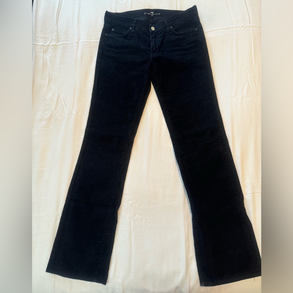 7 corduroy, low rise, 32 inseam, 9inch ankle opening, excellent condition